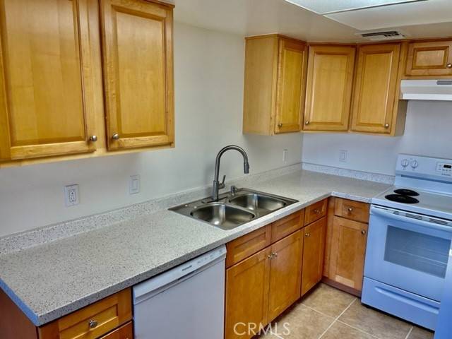 La Quinta, CA 92253,51080 Eisenhower #4