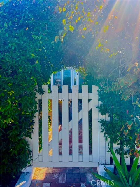 Newport Beach, CA 92660,53 Saratoga