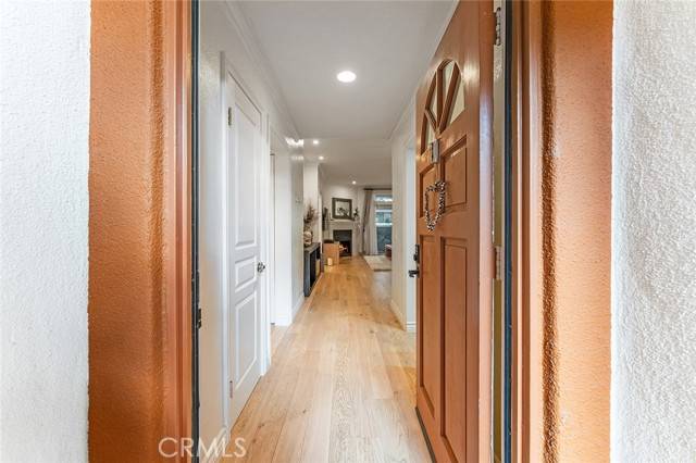 Newport Beach, CA 92660,362 Villa Point