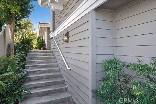 Corona Del Mar (newport Beach), CA 92625,928 Gardenia Way