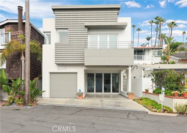 Corona Del Mar (newport Beach), CA 92625,2618 Cove Street