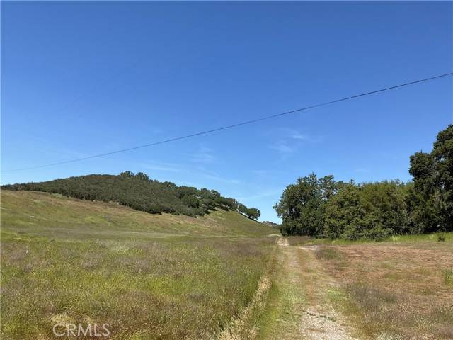 Bradley, CA 93426,2 Interlake Road