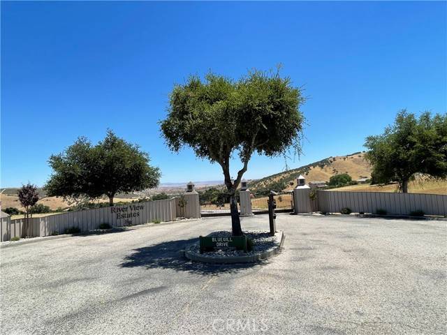 Paso Robles, CA 93446,9999 Bluegill Drive