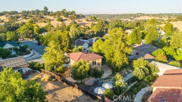 Paso Robles, CA 93446,415 Peachtree Lane