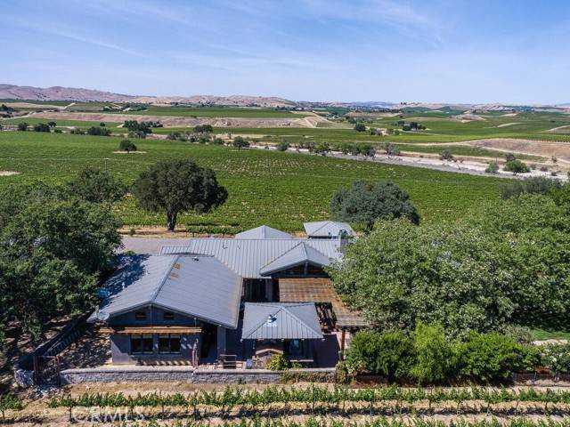 Paso Robles, CA 93446,7790 Airport Road
