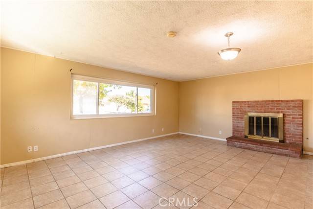 Santa Maria, CA 93454,512 E Cox Ln