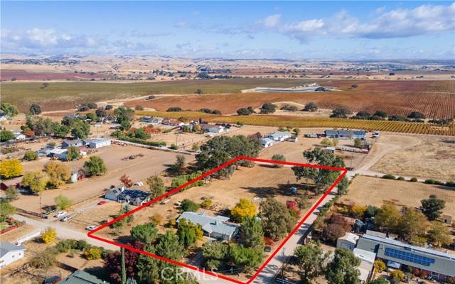 Paso Robles, CA 93446,5320 Deer Creek Way