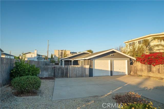 Grover Beach, CA 93433,657 Trouville Avenue #1