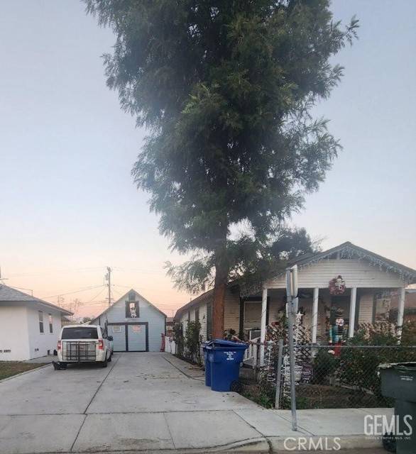 Bakersfield, CA 93308,712 Wistaria Street