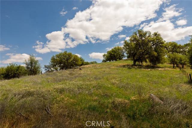 Paso Robles, CA 93446,3233 Whispering Trails Place