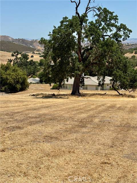 Paso Robles, CA 93446,9886 Steelhead Road