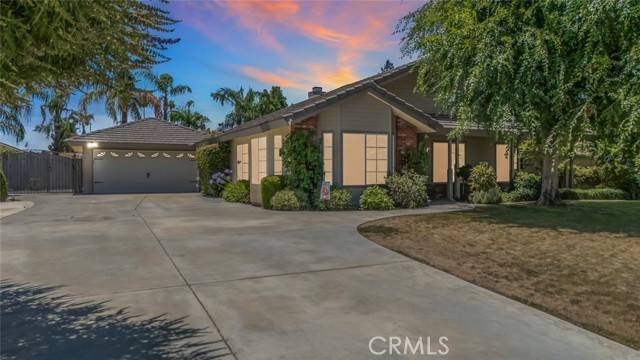 Bakersfield, CA 93312,9425 Oak Hills Avenue