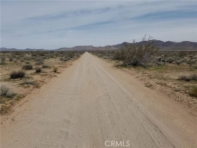 Lucerne Valley, CA 92635,34558 Cattleman