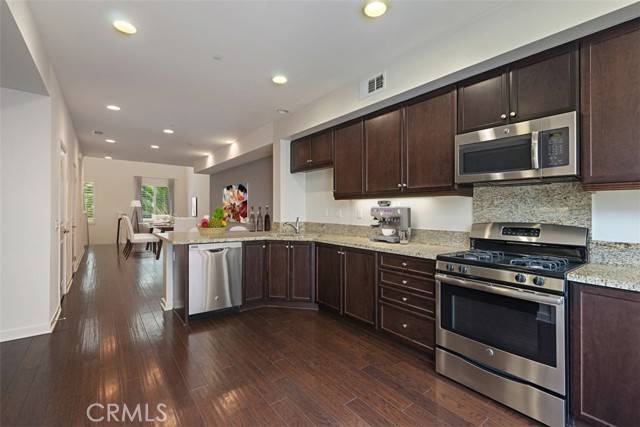 Irvine, CA 92612,53 Waldorf