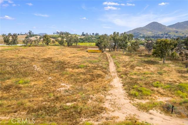 Moreno Valley, CA 92557,0 Quail Call