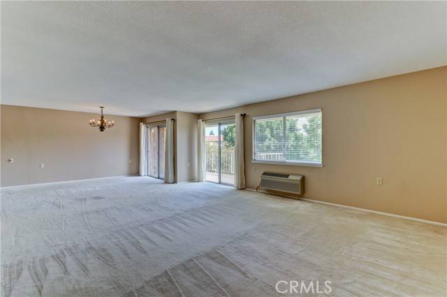 Laguna Woods, CA 92637,2396 Via Mariposa #3H