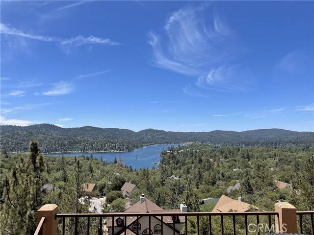 Lake Arrowhead, CA 92352,1330 Yellowstone Drive