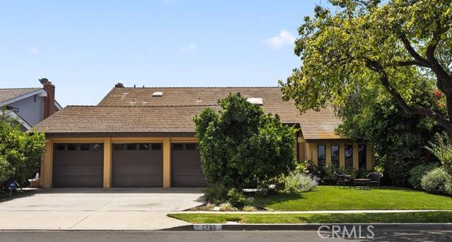 Costa Mesa, CA 92626,1785 Hummingbird Drive