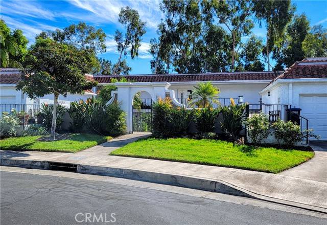 Laguna Woods, CA 92637,5523 Via La Mesa #C