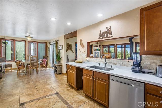 Running Springs, CA 92382,30421 Live Oak Drive