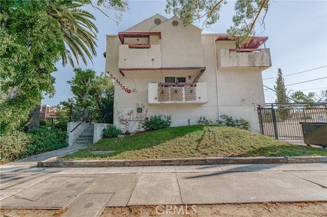 Sun Valley (los Angeles), CA 91352,11136 Lorne St #5