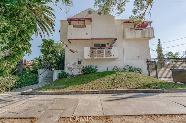 Sun Valley (los Angeles), CA 91352,11136 Lorne St #5