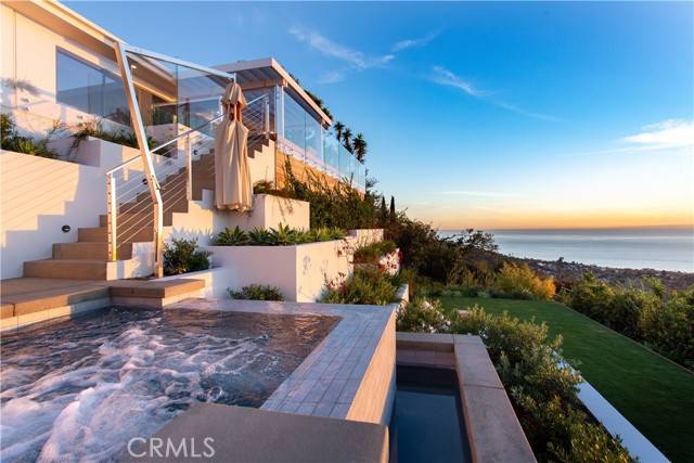 Laguna Beach, CA 92651,2975 Zell Drive