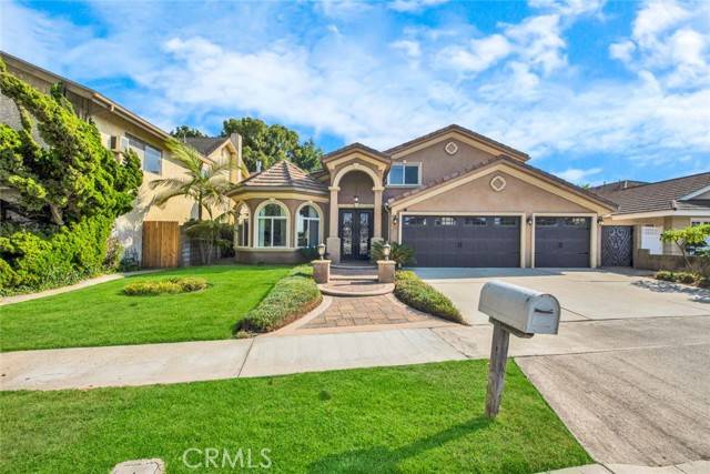 Fountain Valley, CA 92708,11582 Aquamarine Circle