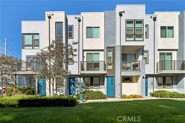 Irvine, CA 92614,324 PLACEMARK