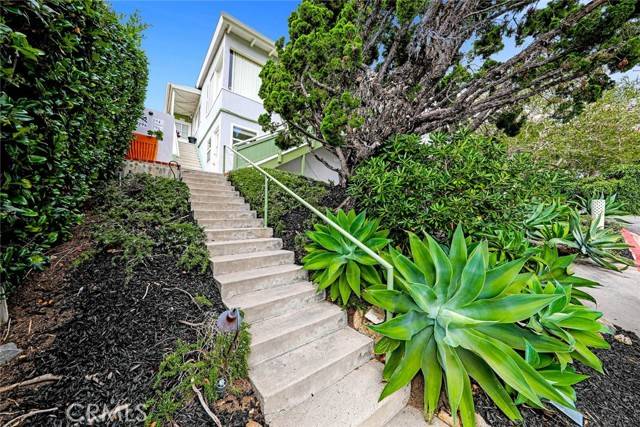 Laguna Beach, CA 92651,296 La Brea Street