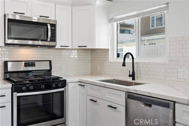 Corona Del Mar (newport Beach), CA 92625,3205 Bayside