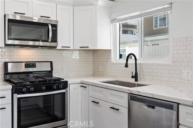 Corona Del Mar (newport Beach), CA 92625,3205 Bayside