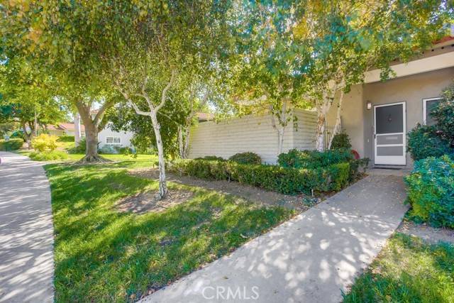 Laguna Woods, CA 92637,2351 Via Mariposa #A