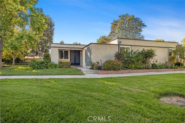 Laguna Woods, CA 92637,111 Via Estrada #H