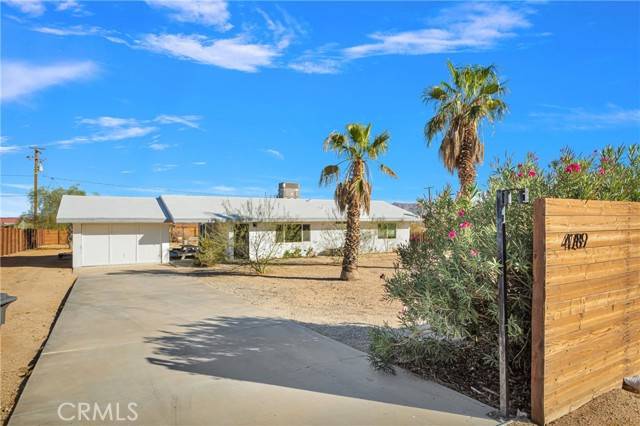 Joshua Tree, CA 92252,4789 Avenida Del Sol