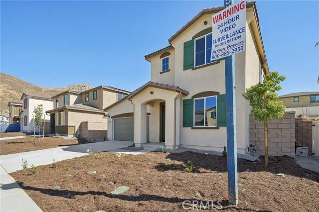 Lake Elsinore, CA 92532,19420 Brush Creek Way