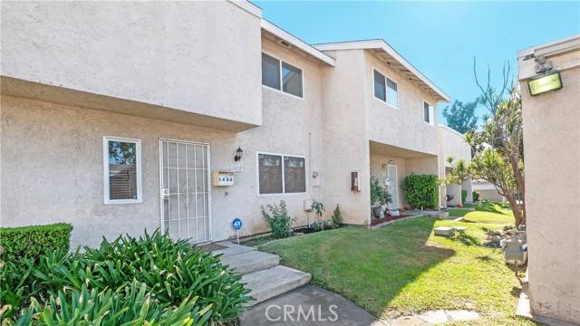 Ontario, CA 91762,1408 N Elderberry Avenue