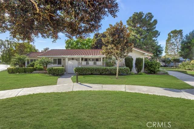 Laguna Woods, CA 92637,2223 Via Puerta #B