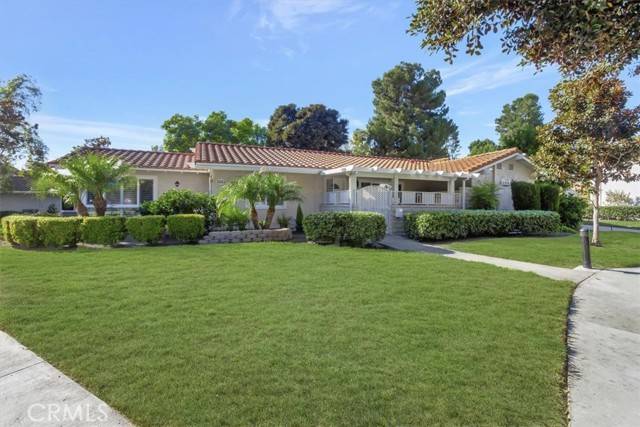 Laguna Woods, CA 92637,2223 Via Puerta #B