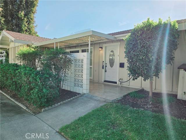 Laguna Woods, CA 92637,716 Avenida Majorca #C