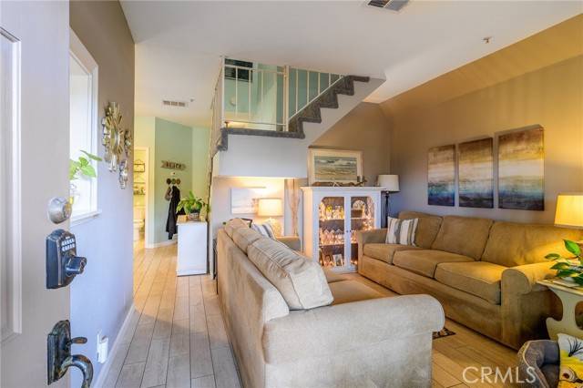 Huntington Beach, CA 92648,606 Lake Street #14