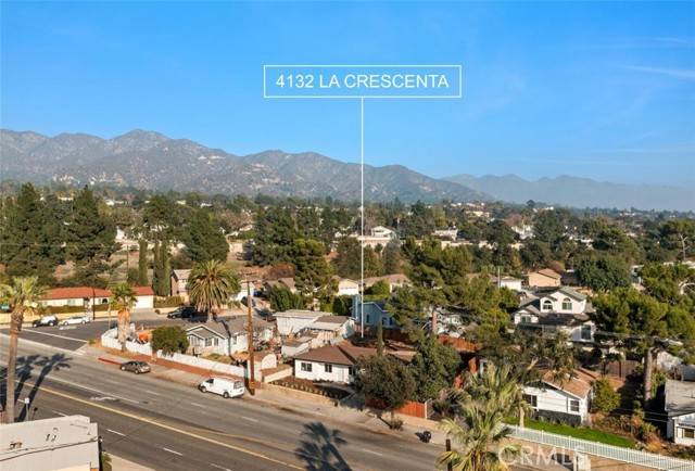 La Crescenta, CA 91214,4132 La Crescenta Avenue