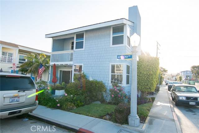 Newport Beach, CA 92662,300 Apolena Avenue