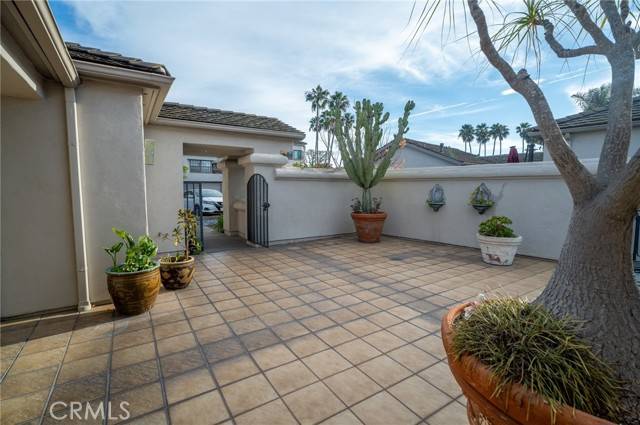 Newport Beach, CA 92660,21 Ocean Vista #22