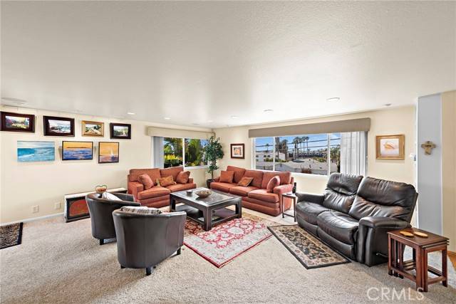 San Clemente, CA 92672,128 Avenida Santa Margarita