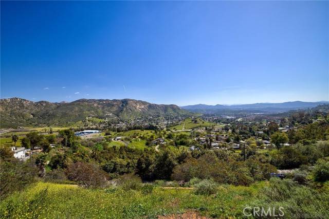 Lakeside, CA 92040,11642 Hi Ridge Road