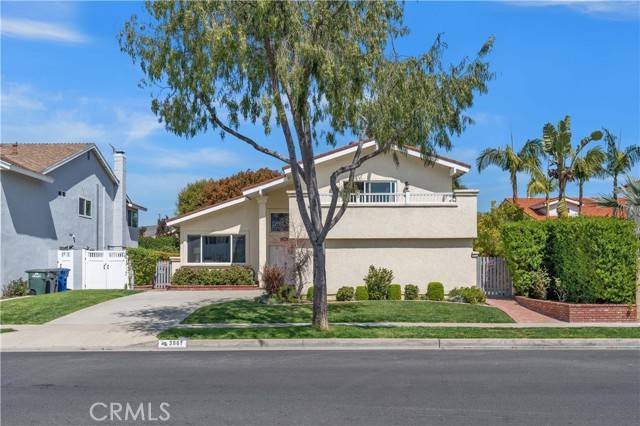 Los Alamitos, CA 90720,3861 Fenley Drive