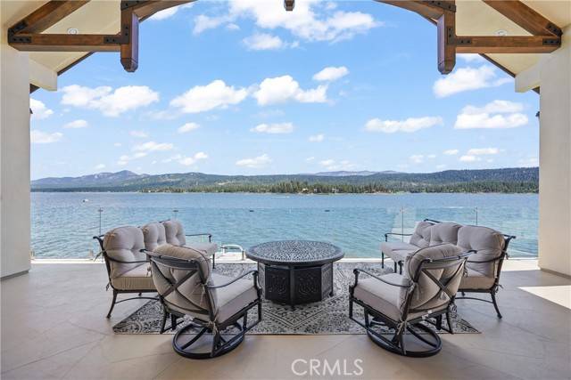 Fawnskin, CA 92333,39055 N Shore Drive