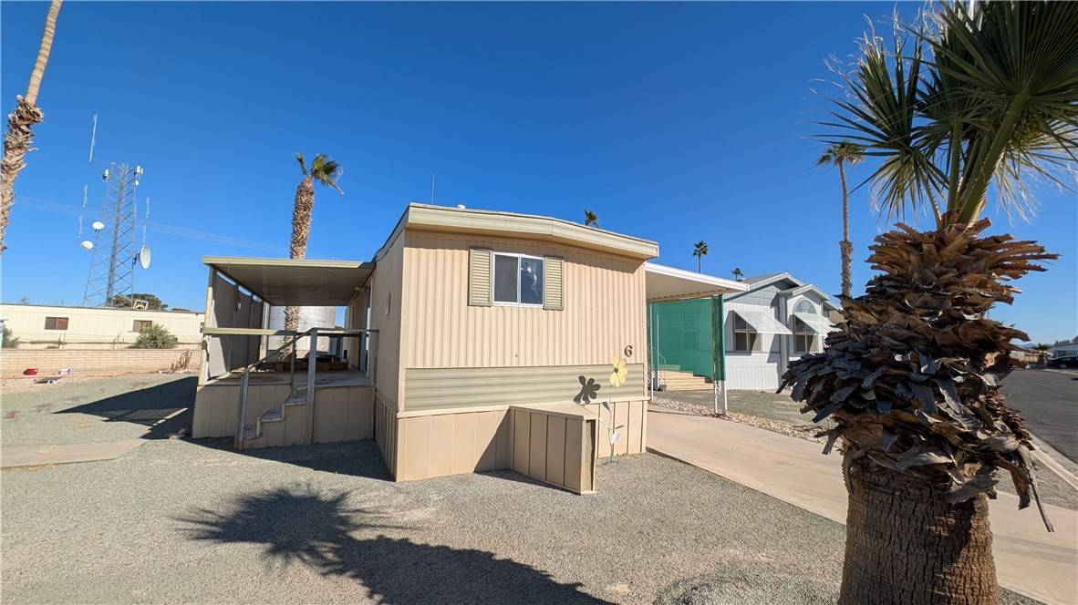 Blythe, CA 92225,3589 Wells Rd #6