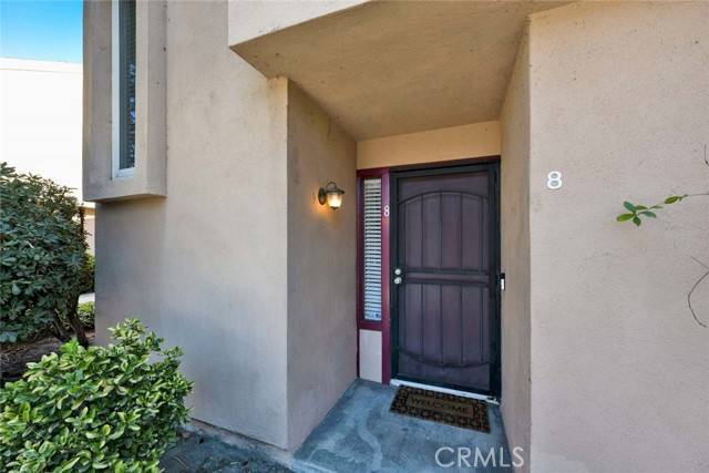 Orange, CA 92865,101 W Riverdale Avenue #8